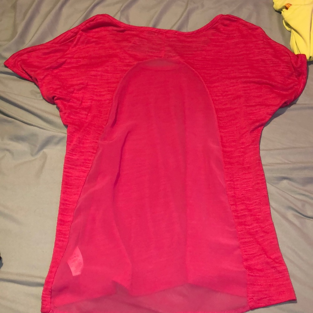 Sheer-Back Workout Tee - Picture 3 of 5